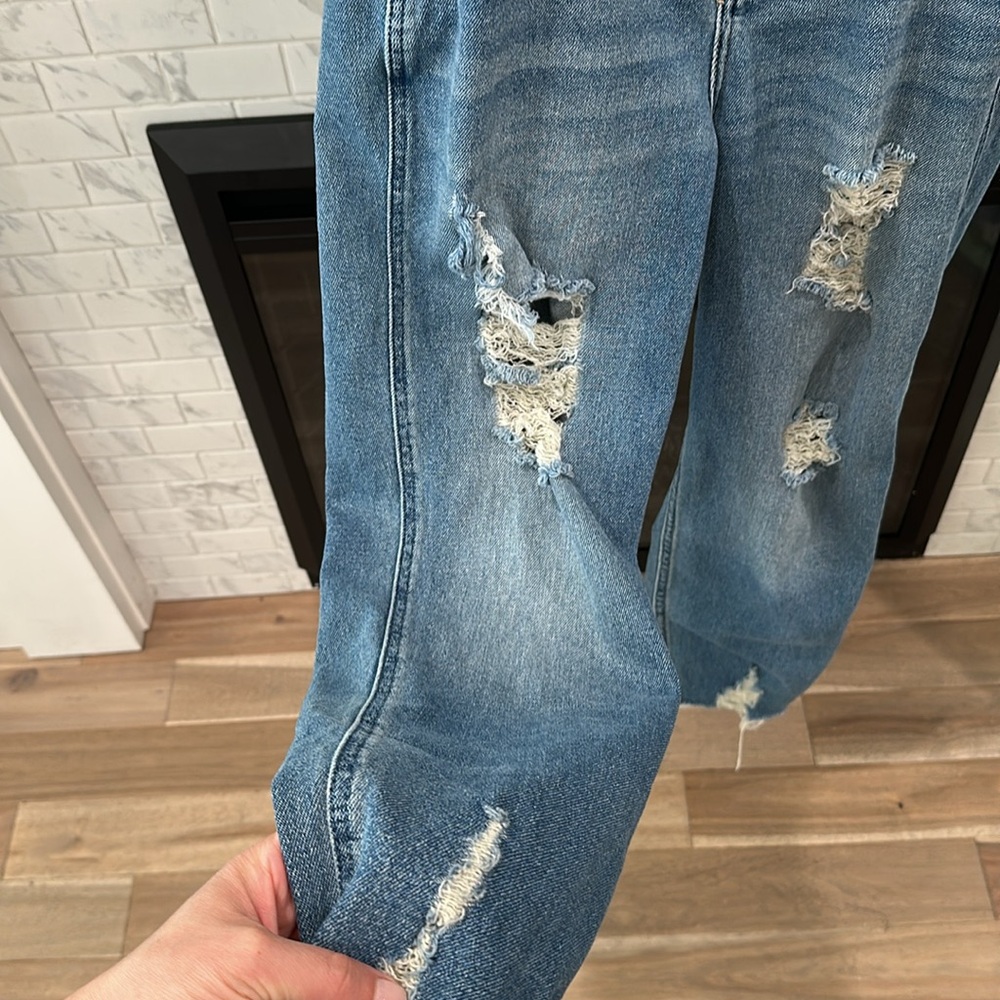 Hollister ultra high rise mom Jean vintage stretch Distressed Blue Jeans - Picture 3 of 6